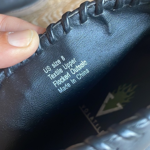 Very volatile Cavalry Ankle Booties Women’s Sz 8 Black Excellent Condition - Picture 9 of 9